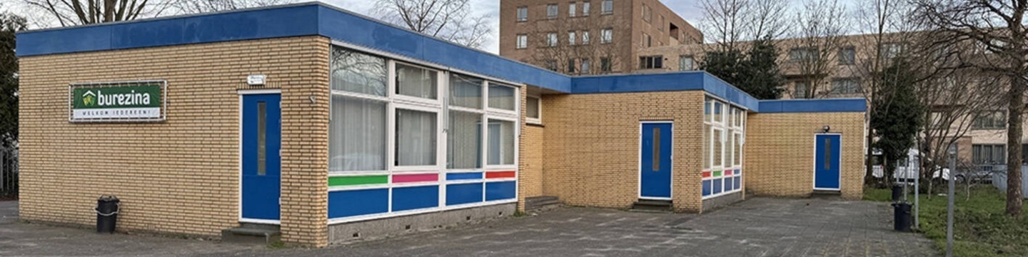 Een foto van buurthuis Burezina aan de Jeanne d'Arcdreef
