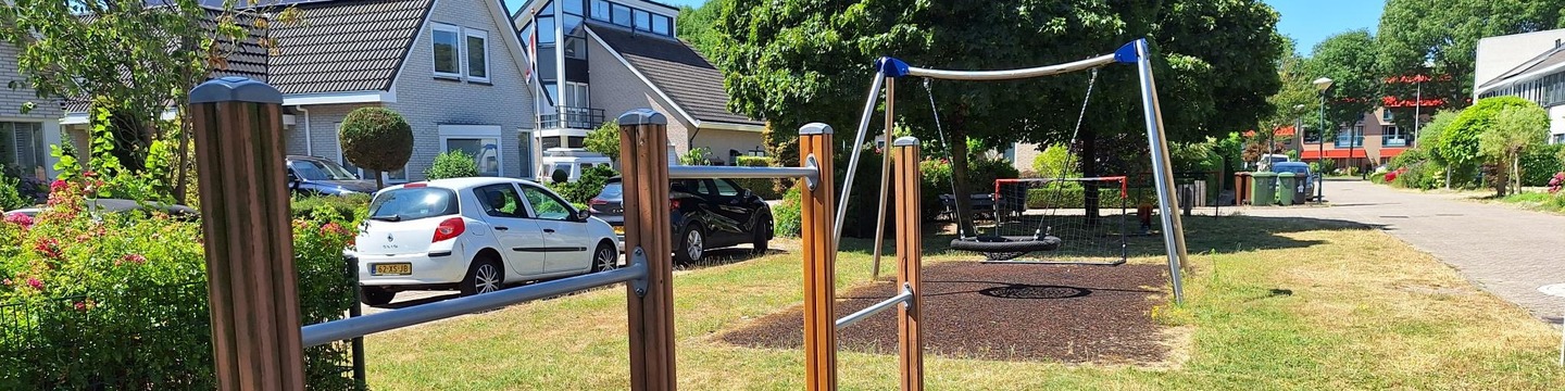 zijaanzicht speeltoestel 