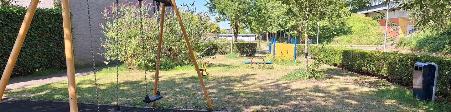 zijaanzicht speeltoestel
